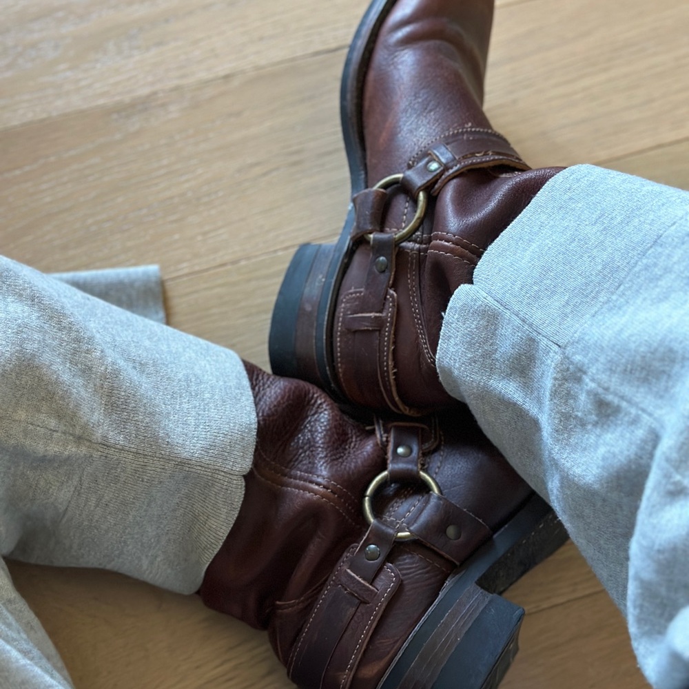 Vintage Frye Harness Boot, size 8 Men’s / 9.5 Women’s